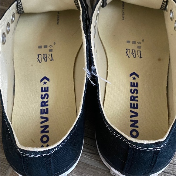 EUC • Converse Kids’ Chuck Taylor All Star Low Top Canvas - Picture 11 of 12